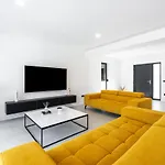 Invigo - Brand New Private Pool Βίλα *