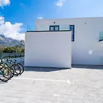 Invigo - Brand New Private Pool *
