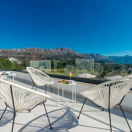 Invigo - Brand New Private Pool Mlini