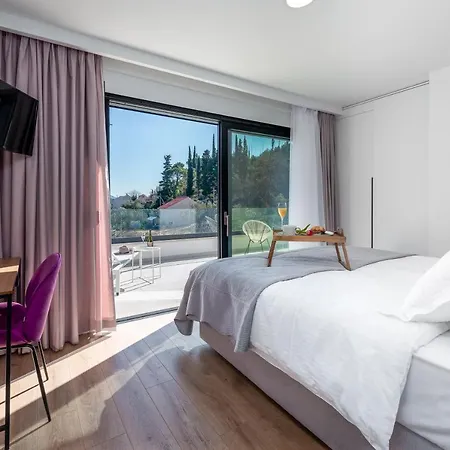 Invigo - Brand New Private Pool Villa