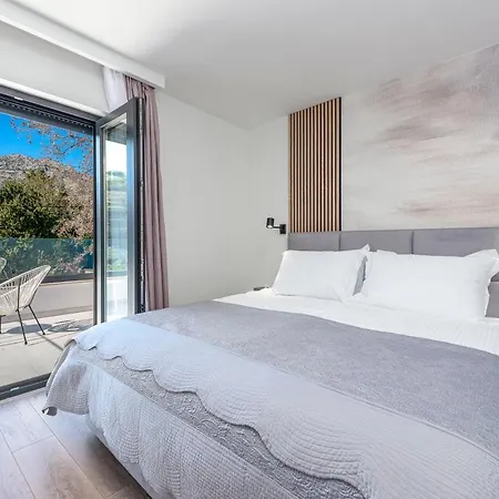 Invigo - Brand New Private Pool Villa