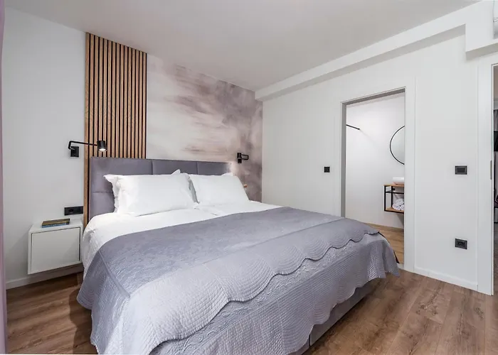 Invigo - Brand New Private Pool *