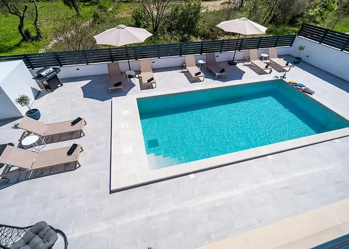 Villa Invigo - Brand New Private Pool